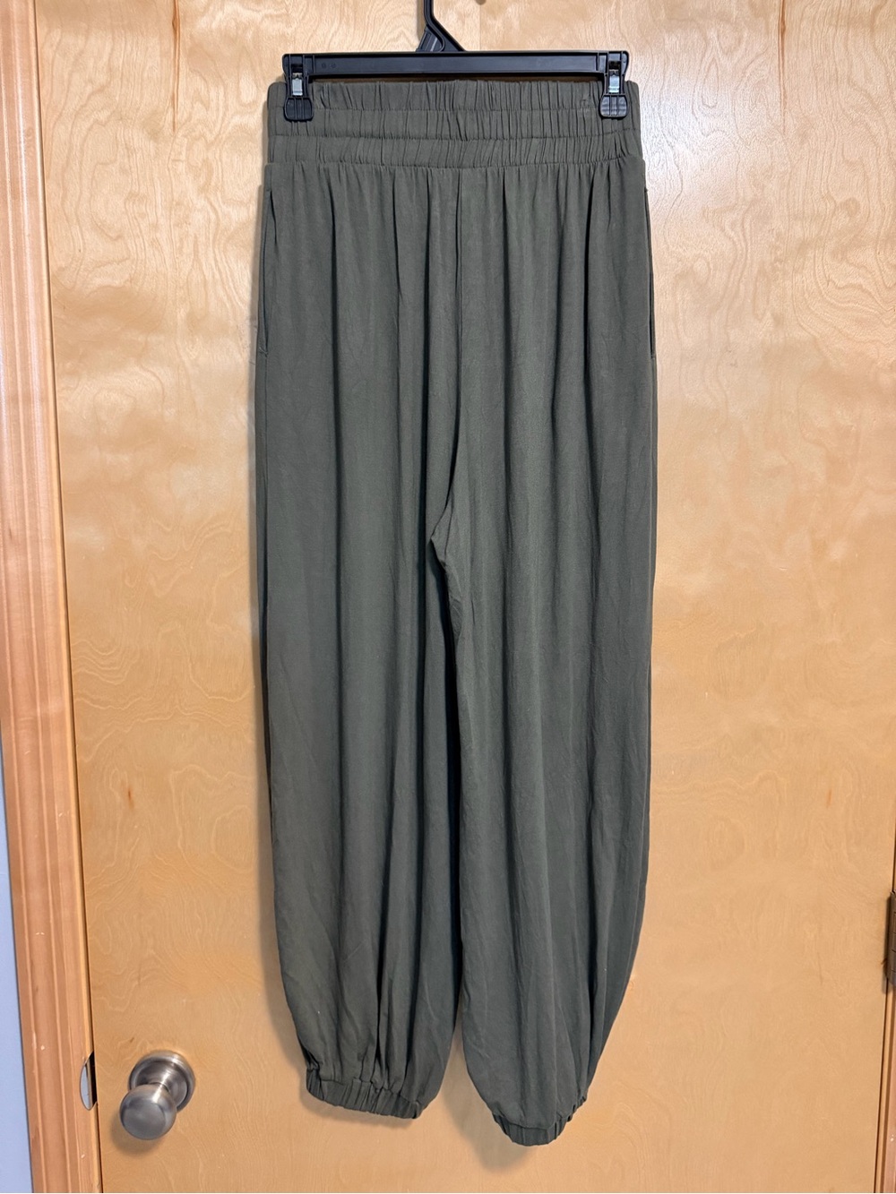 Free People Pants sage green size Small - excellent - Picture 2 of 7